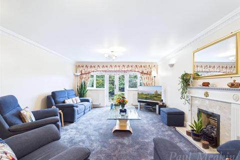 6 bedroom detached house for sale, Woodland Gardens, South Croydon