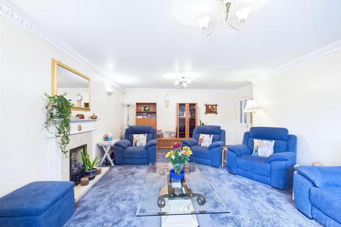 6 bedroom detached house for sale, Woodland Gardens, South Croydon