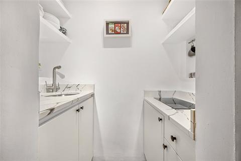 undefined, Goodge Street, Fitzrovia, London, W1T