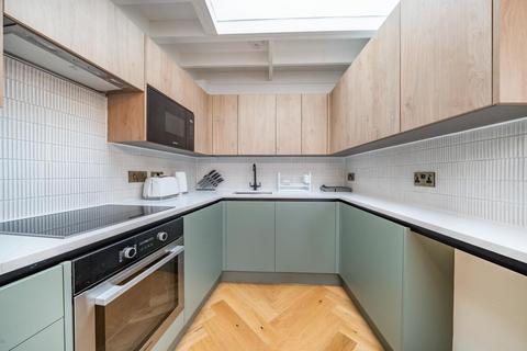 undefined, Elms Road, Clapham, London, SW4