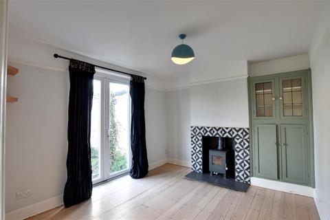 3 bedroom semi-detached house for sale, New Winchelsea Road, Rye