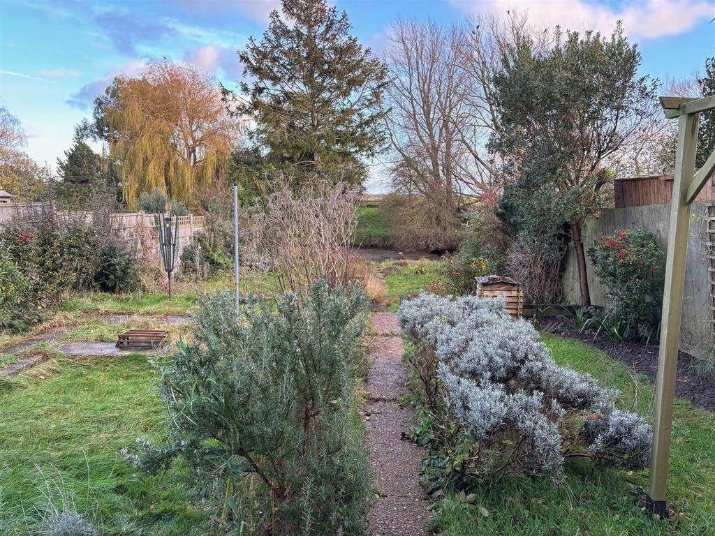 38 Garden.jpg