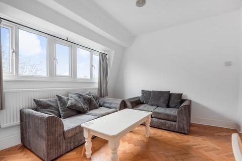 4 bedroom flat for sale, Haldane Place, London, SW18