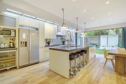 5 bedroom terraced house for sale, Kyrle Road, SW11
