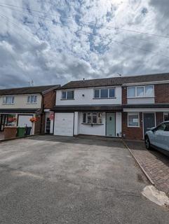 3 bedroom semi-detached house to rent, Kinross Crescent,Parkfarm