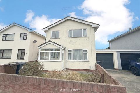 4 bedroom detached house for sale, Bryn Avenue, Kinmel Bay, Rhyl