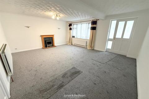 4 bedroom detached house for sale, Bryn Avenue, Kinmel Bay, Rhyl
