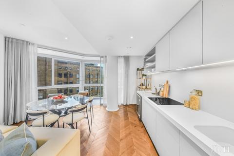 3 bedroom flat for sale, Prospect Way London SW11