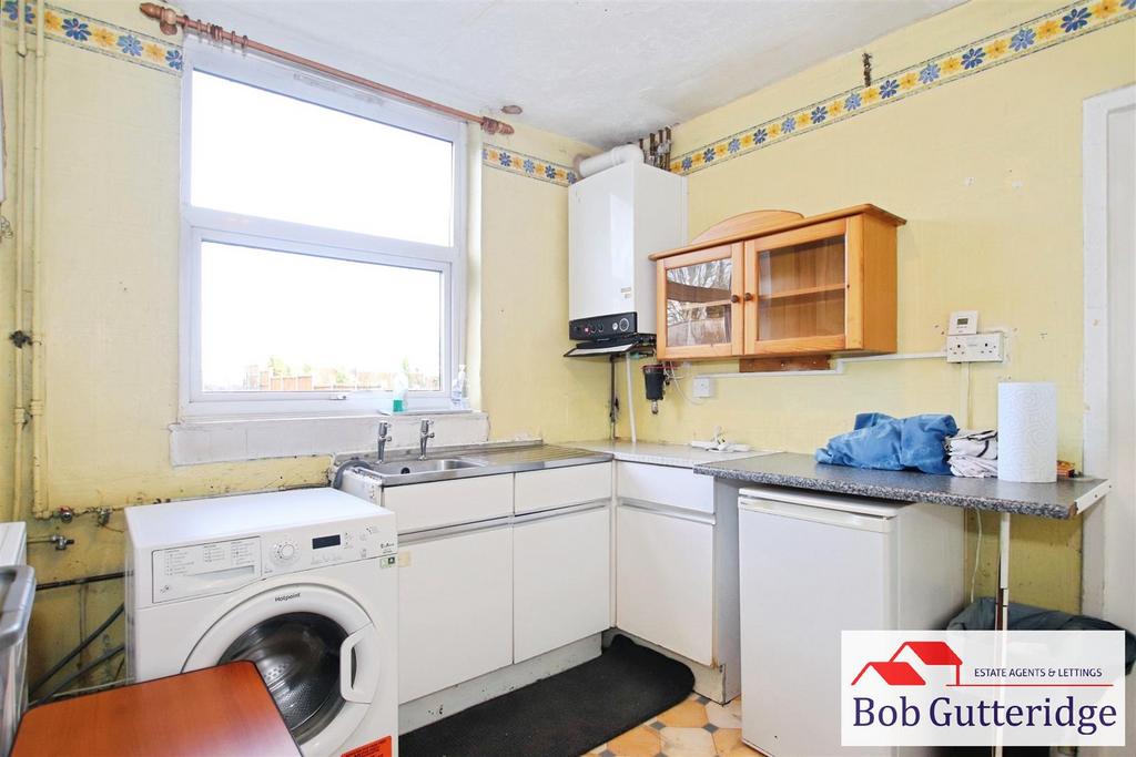 Fitted kitchen