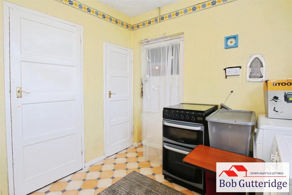 Fitted kitchen