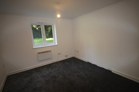 2 bedroom flat to rent, Maplin Park, Slough SL3