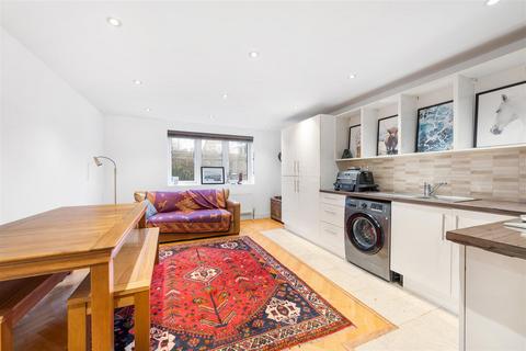 1 bedroom flat for sale, Benton's Lane, London, SE27