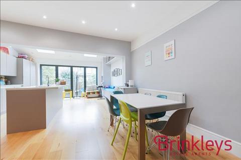 undefined, Normanton Avenue, London, SW19