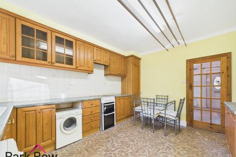 2 bedroom terraced house for sale, Church Hill, Sherburn In Elmet, Leeds