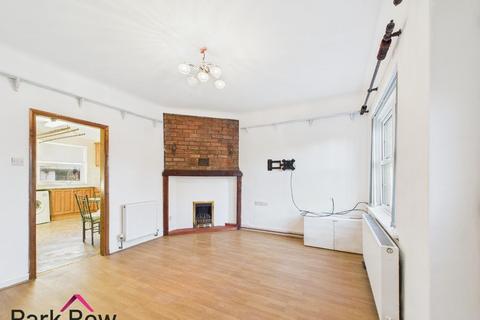 2 bedroom terraced house for sale, Church Hill, Sherburn In Elmet, Leeds