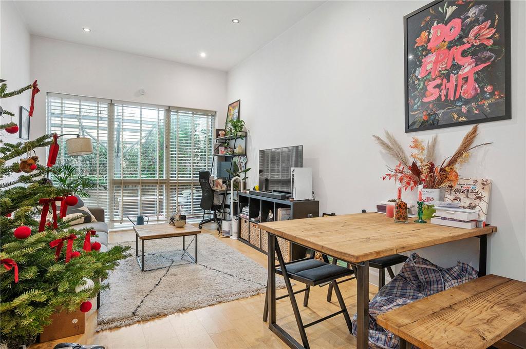 Reception/Kitchen