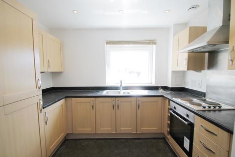 2 bedroom flat to rent, Bittern House, 28 Wraysbury Drive, Yiewsley, UB7