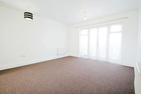 2 bedroom flat to rent, Bittern House, 28 Wraysbury Drive, Yiewsley, UB7