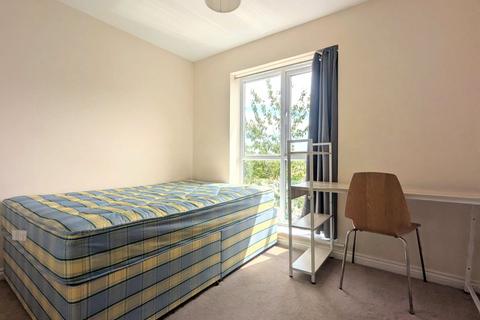 4 bedroom terraced house to rent, Wallshut Wood, Gloucestershire BS16
