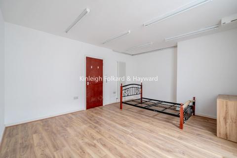 1 bedroom flat to rent, Tooting High Street, London, SW17