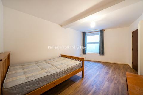 1 bedroom flat to rent, Tooting High Street, London, SW17