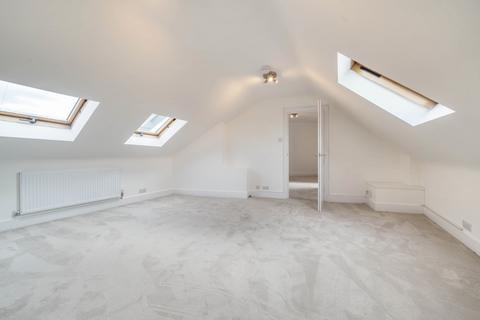 2 bedroom flat to rent, Merton High Street, South Wimbledon, London, SW19