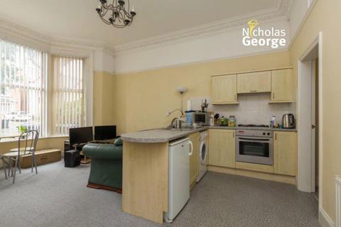 1 bedroom flat to rent, Sandford Road, Moseley, B13 9BU