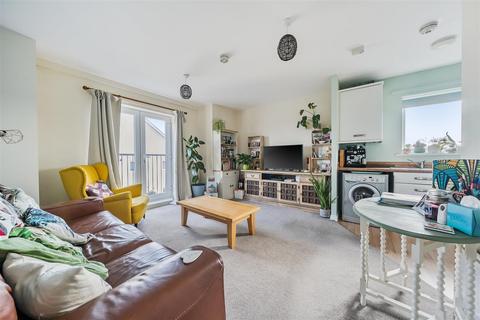 2 bedroom apartment for sale, Greenfield Road, Keynsham, Bristol
