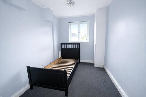 2 bedroom flat for sale, Dowanhill Road, Catford, London, SE6