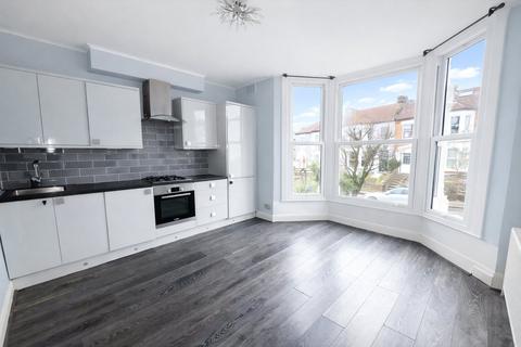 2 bedroom flat for sale, Dowanhill Road, Catford, London, SE6