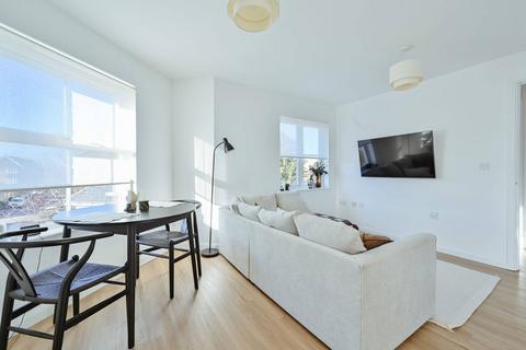 2 bedroom flat to rent, Fourdrinier Way, HP3, Hemel Hempstead, HP3