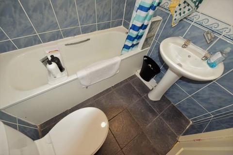 3 bedroom house to rent, 14 Elizabeth Street