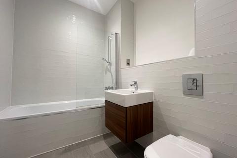 2 bedroom flat to rent, Homer Road, Solihull, West Midlands, B91