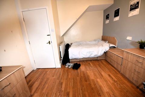 3 bedroom house to rent, 3 Thornville Grove