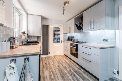 3 bedroom end of terrace house for sale, Merton Avenue, Farsley, Pudsey, West Yorkshire