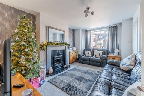 3 bedroom end of terrace house for sale, Merton Avenue, Farsley, Pudsey, West Yorkshire