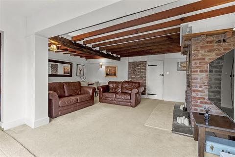 undefined, Cedar Tree Farm, Fosse Way, Radford Semele, Leamington Spa