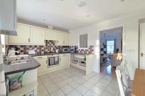 3 bedroom terraced house for sale, Woodrow Place, Spalding