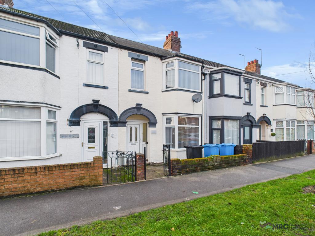 Beautifully Refurbished Two-Bedroom House with Ad