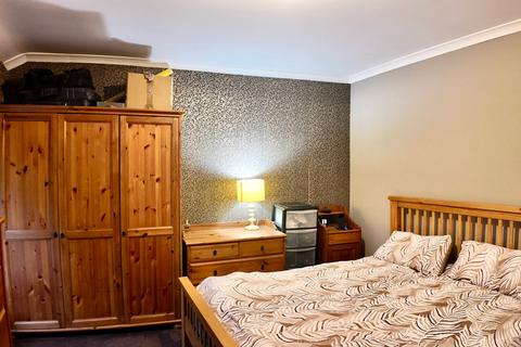 2 bedroom terraced house for sale, Station Road, Risca, NP11