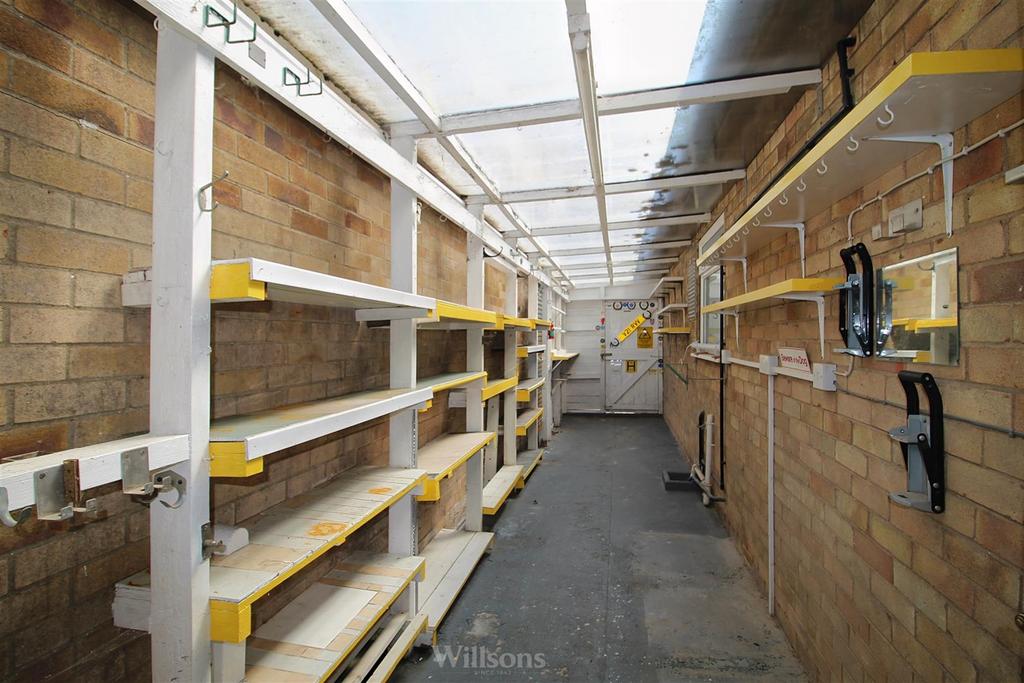 Side Store
