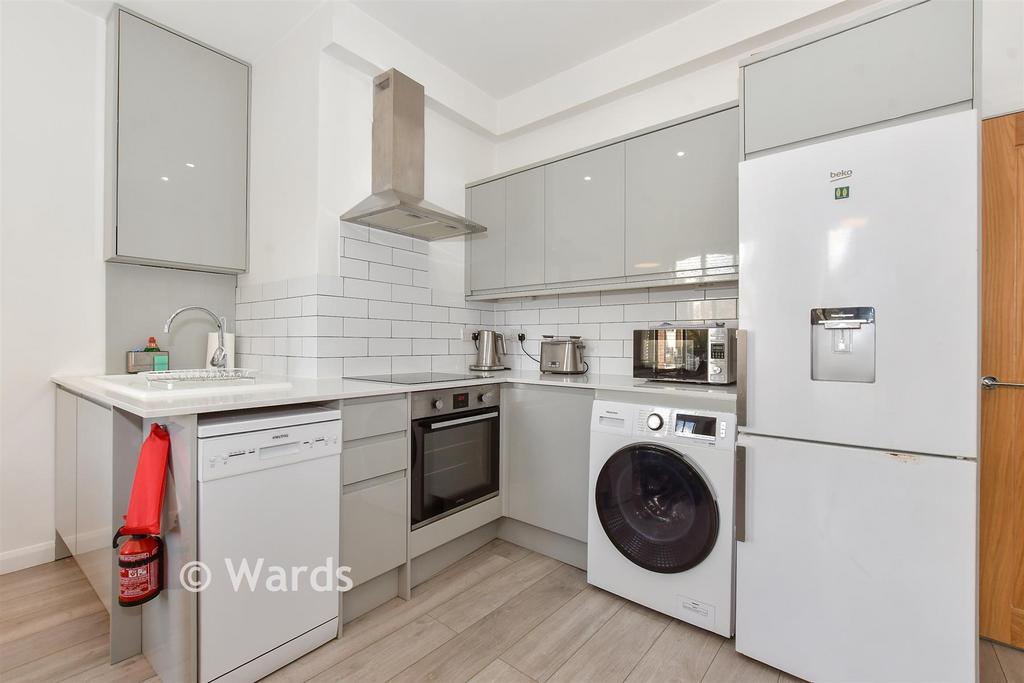 Kitchen/ Living Room