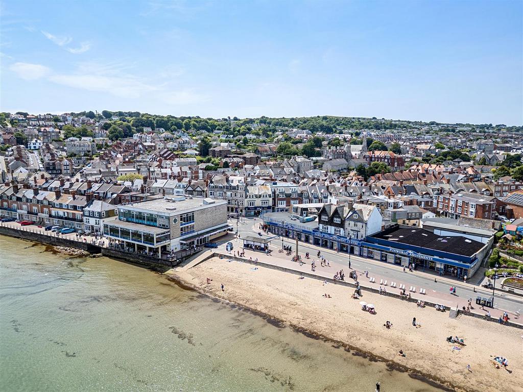 Swanage 1.jpg
