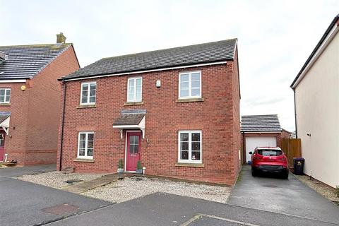 4 bedroom detached house for sale, Calder Gardens, Bingham