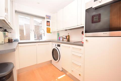 1 bedroom apartment to rent, Friars Lane, Richmond
