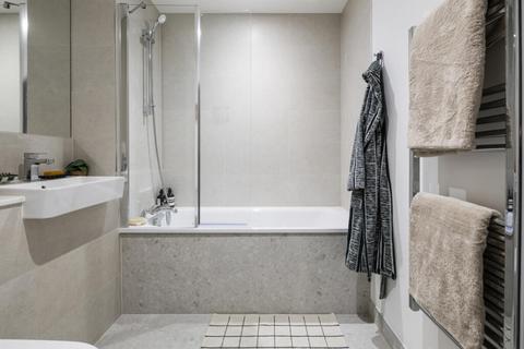 2 bedroom apartment to rent, at Momento Hayes, 4, Masonry Place UB3