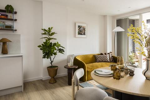 2 bedroom apartment to rent, at Momento Hayes, 4, Masonry Place UB3