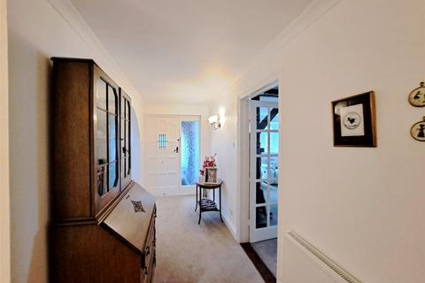 4 bedroom bungalow for sale, Farm Road, Hutton, Weston-super-Mare, Somerset, BS24
