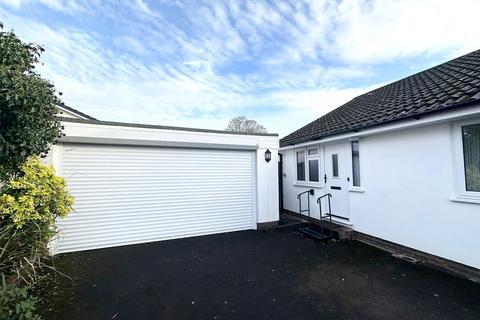 4 bedroom bungalow for sale, Farm Road, Hutton, Weston-super-Mare, Somerset, BS24