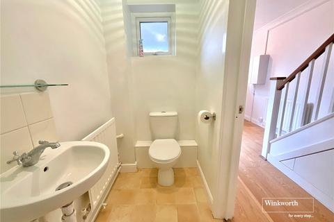 3 bedroom end of terrace house to rent, Upper Gordon Road, Highcliffe, Christchurch, Dorset, BH23